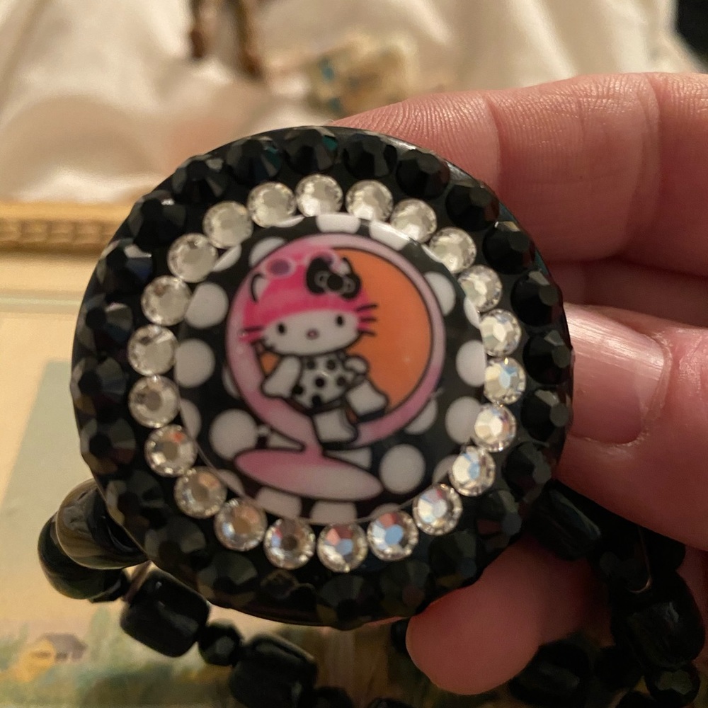 Tarina Tarantino hello kitty bracelet